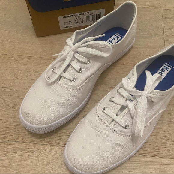 Keds Women 8.5 Champion White Canvas Sneakers - Picture 10 of 11
